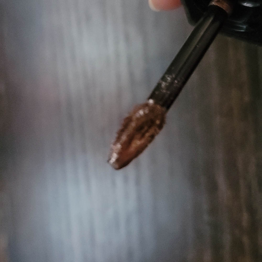 Liquid eyeshadow - Picture 3 of 3
